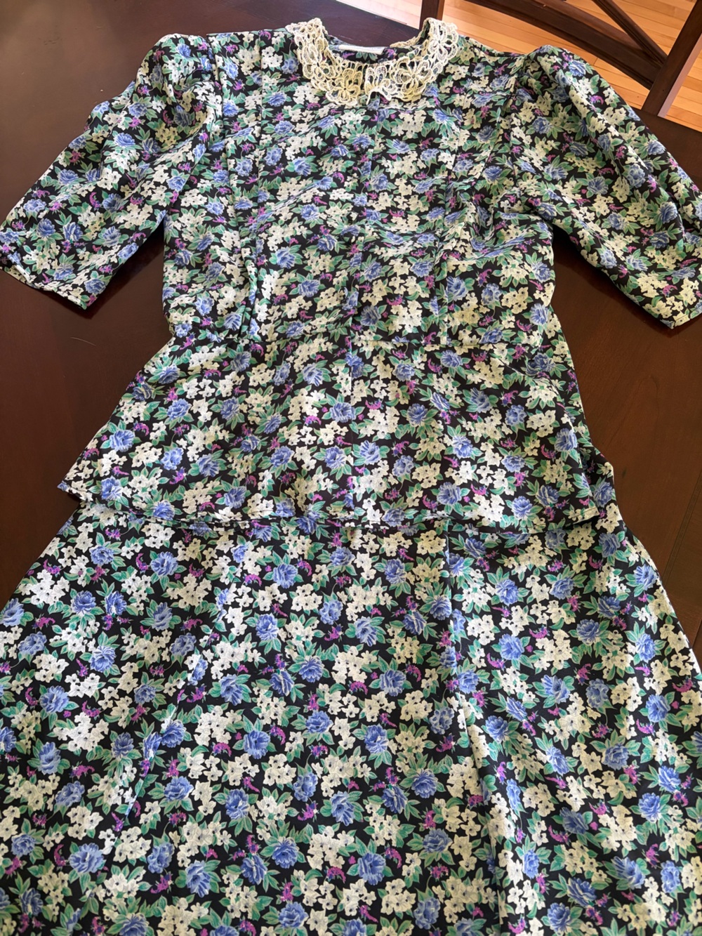 Ms. Paquette vintage 90s floral grandmacore blouse & skirt set